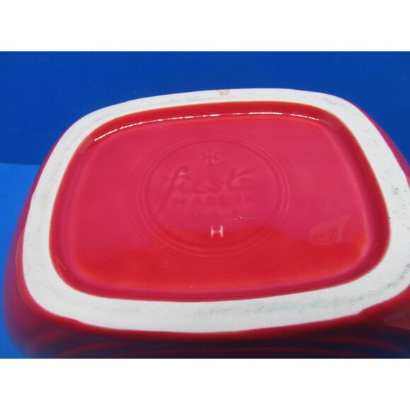 Fiestaware Red Disk Water Pitcher   7 1/4" - Picture 7 of 9